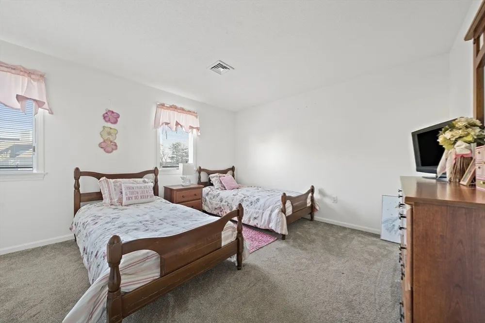 86 Abington Rd, Danvers, MA 01923