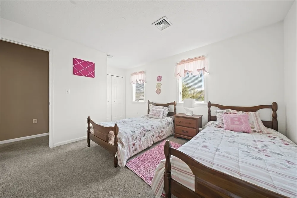 86 Abington Rd, Danvers, MA 01923