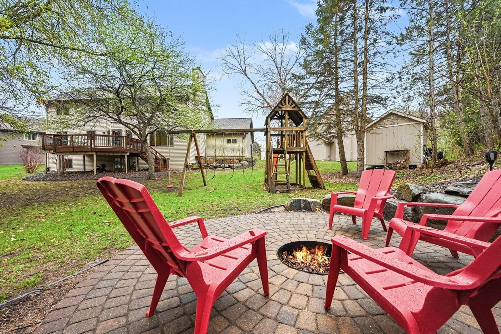 675 Bridle Ridge Circle, Eagan, MN 55123
