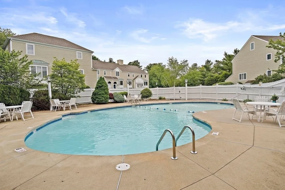 86 Abington Rd, Danvers, MA 01923