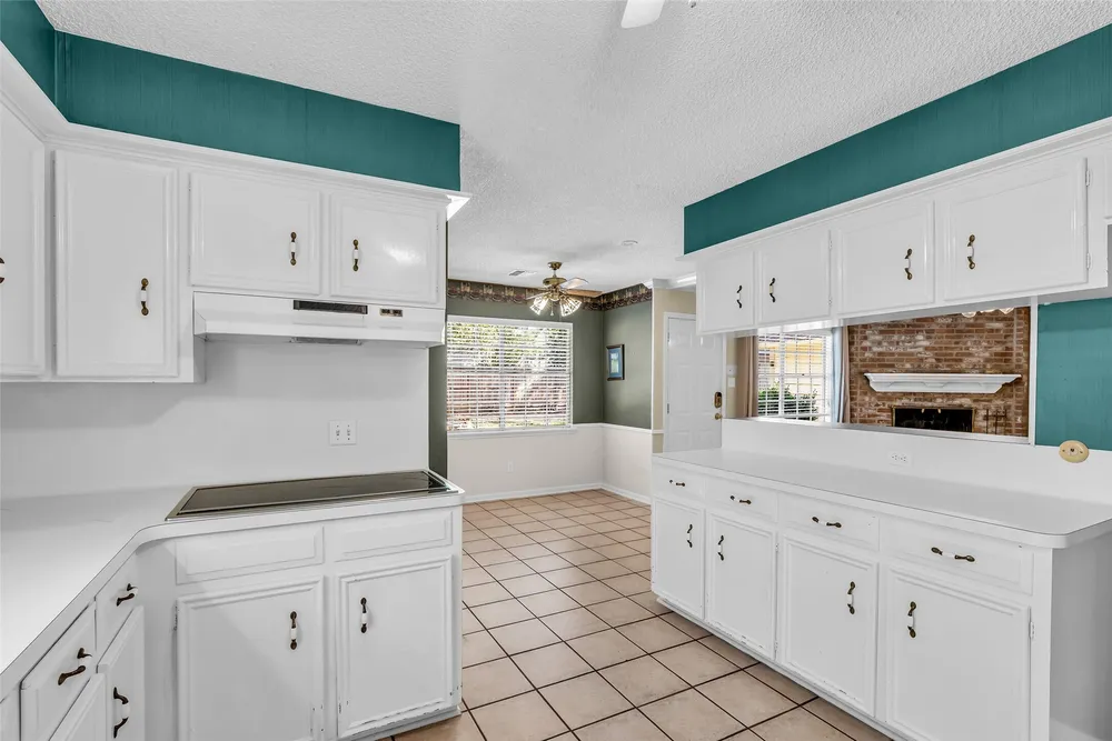 5310 Boyce Springs Dr, Houston, TX 77066