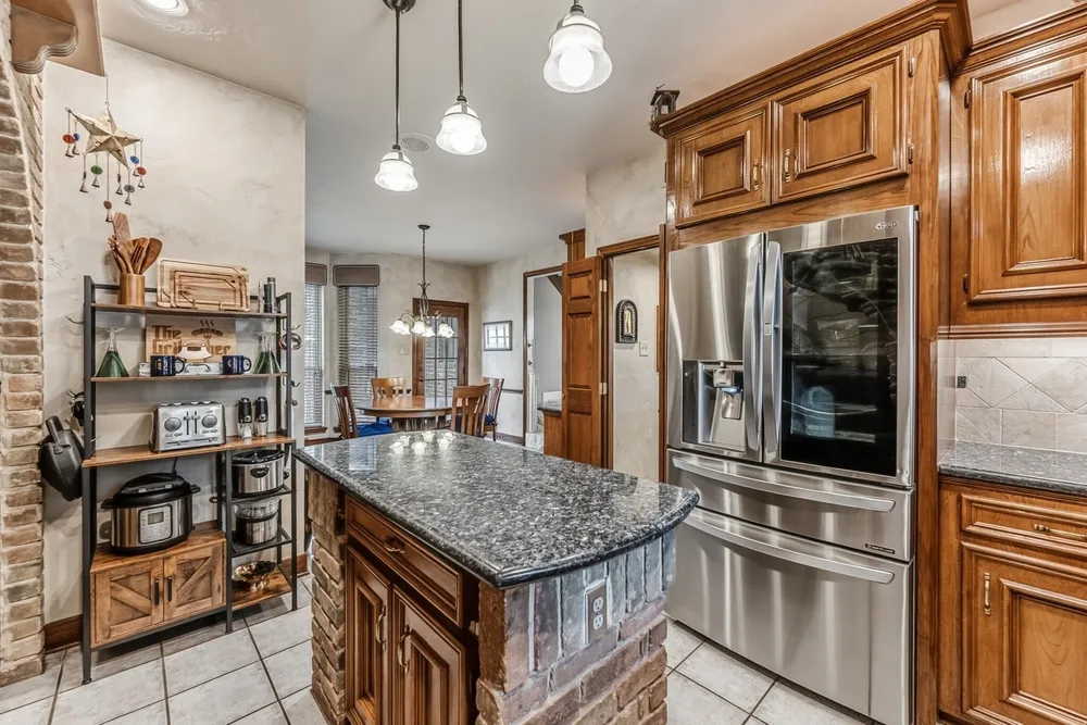 6047 Spring Creek, Spring, TX 77379