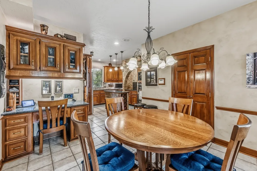 6047 Spring Creek, Spring, TX 77379
