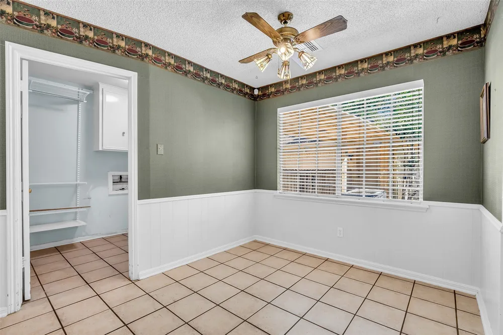 5310 Boyce Springs Dr, Houston, TX 77066