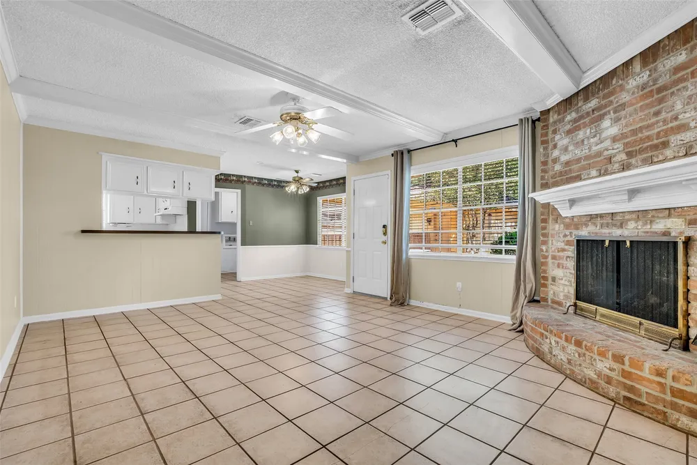 5310 Boyce Springs Dr, Houston, TX 77066