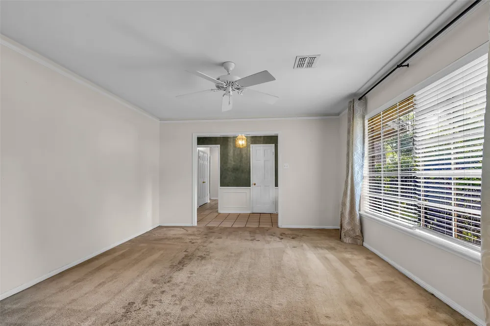 5310 Boyce Springs Dr, Houston, TX 77066