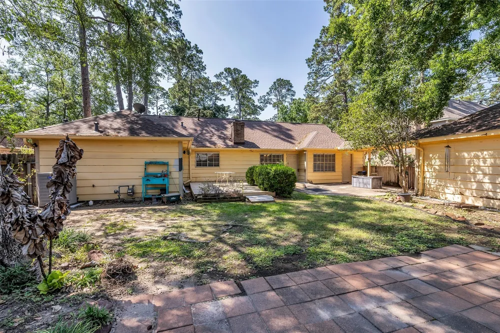 5310 Boyce Springs Dr, Houston, TX 77066