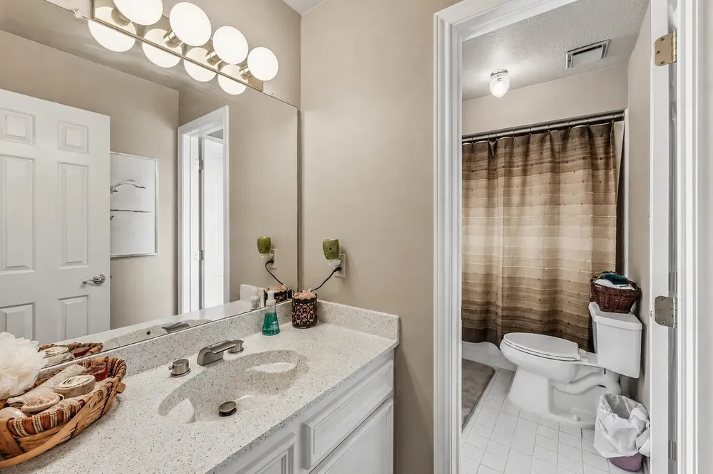 6047 Spring Creek, Spring, TX 77379