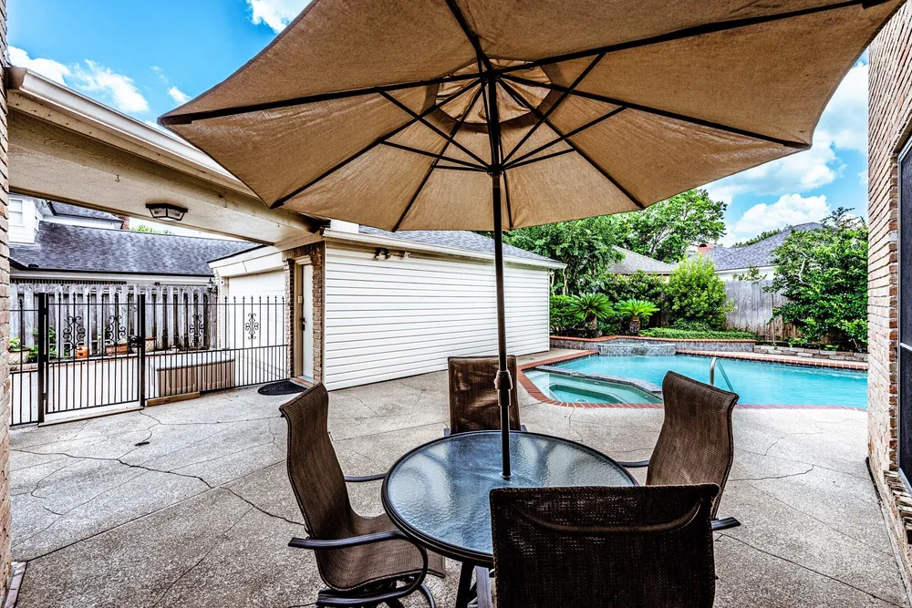6047 Spring Creek, Spring, TX 77379