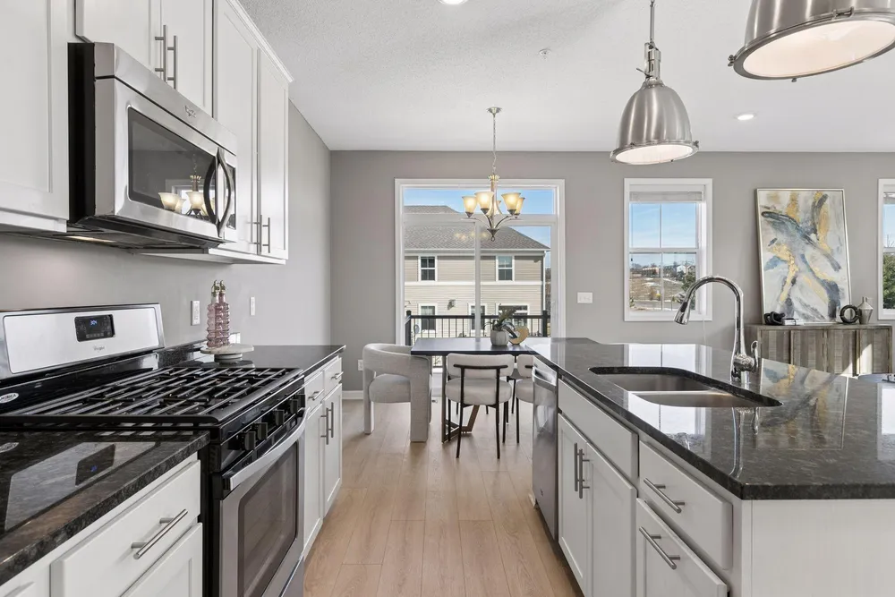 6998 Archer Trail, Inver Grove Heights, MN 55077