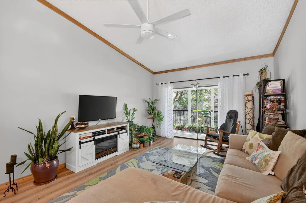 7855 Willow Spring Dr, Lake Worth, FL 33467