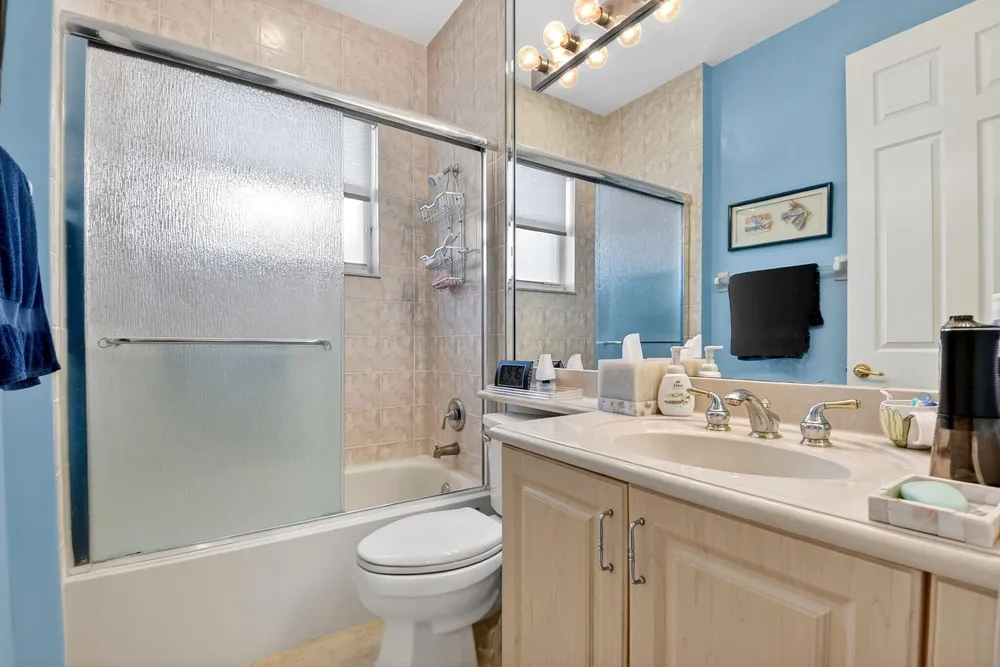 7615 Tarpon Cove Circle, Lake Worth Beach, FL 33467