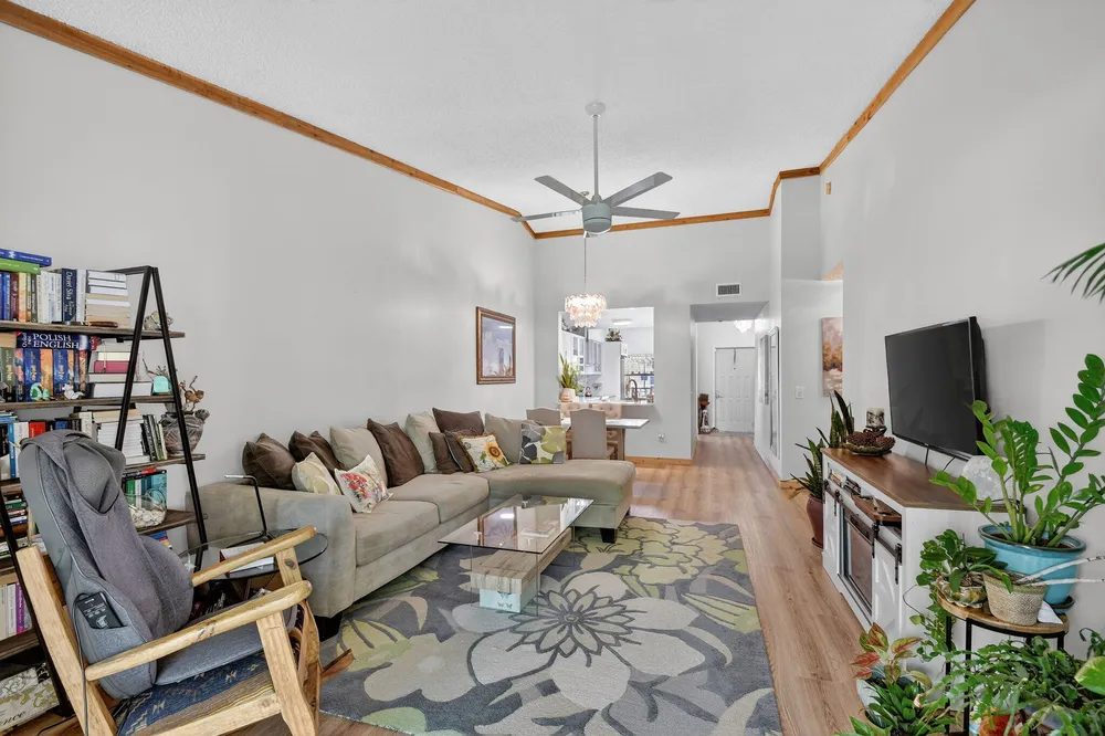 7855 Willow Spring Dr, Lake Worth, FL 33467