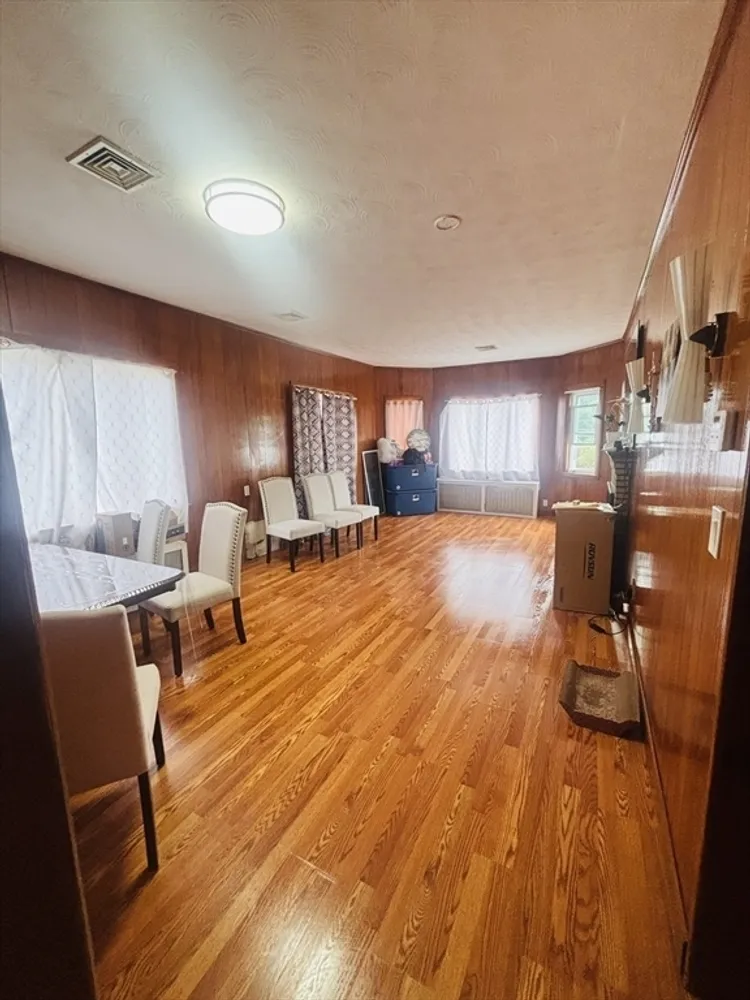 817 Broadway, Revere, MA 02151
