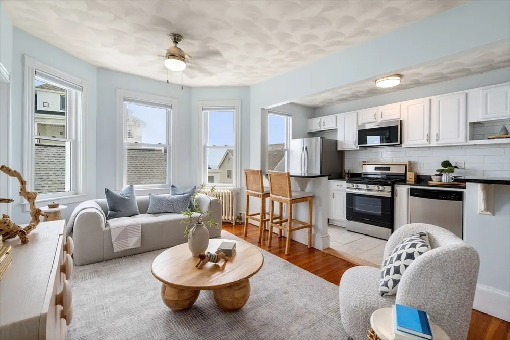 53 Trident Ave, Winthrop, MA 02152