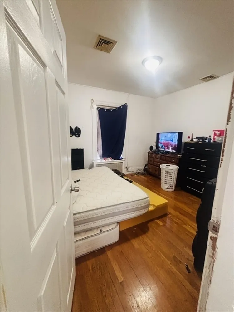 817 Broadway, Revere, MA 02151