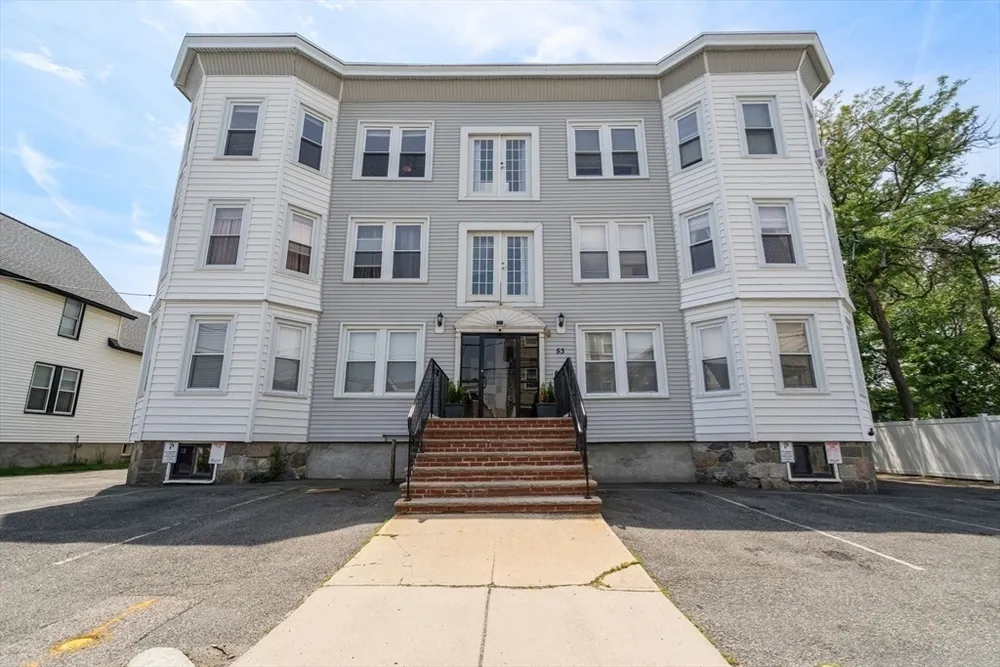 53 Trident Ave, Winthrop, MA 02152