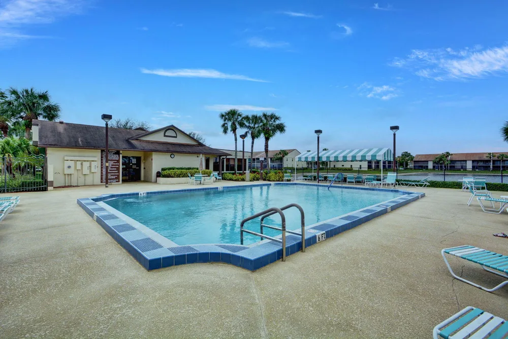 7855 Willow Spring Dr, Lake Worth, FL 33467