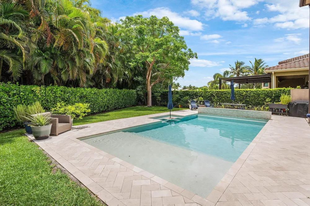 8658 Lewis River Rd, Delray Beach, FL 33446