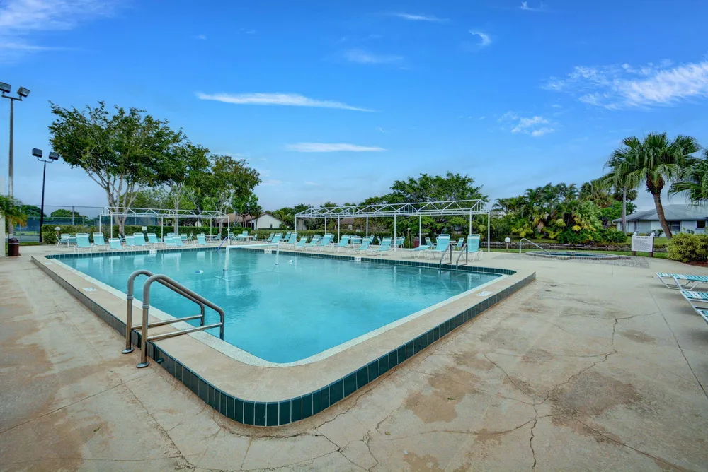 7855 Willow Spring Dr, Lake Worth, FL 33467