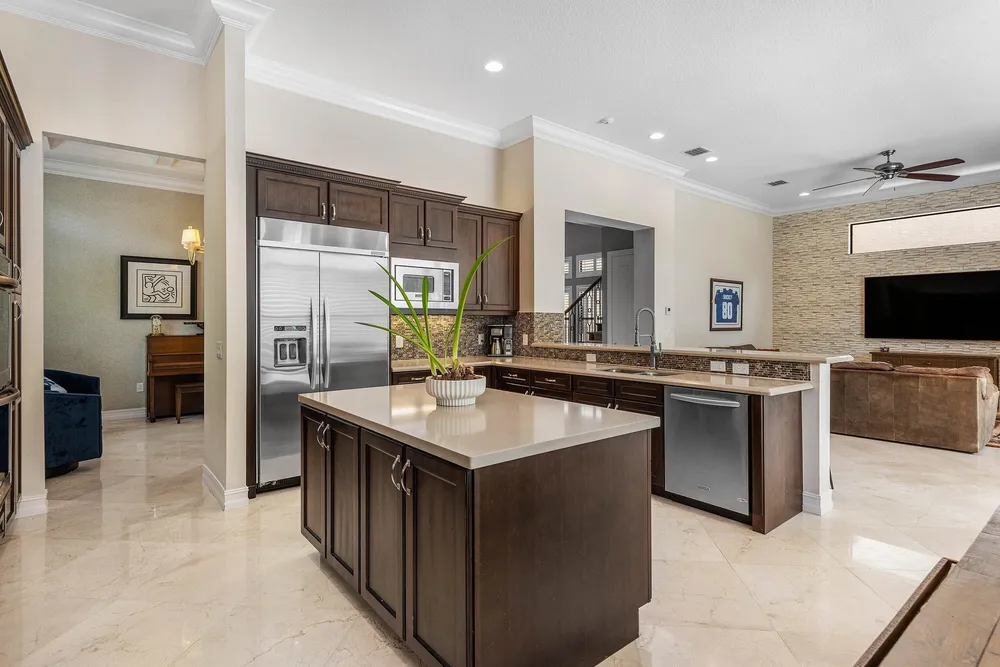 8658 Lewis River Rd, Delray Beach, FL 33446