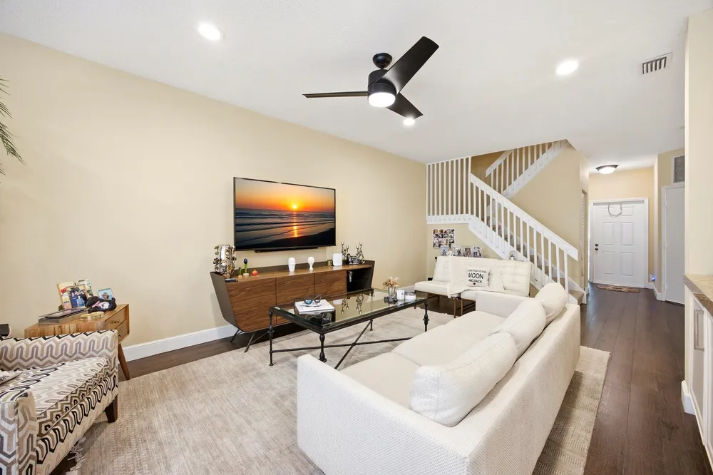 6738 Via Regina, Boca Raton, FL 33433