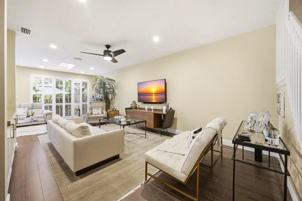 6738 Via Regina, Boca Raton, FL 33433