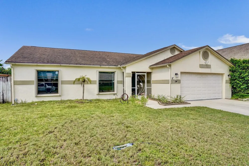 54 Cedar Circle, Boynton Beach, FL 33436