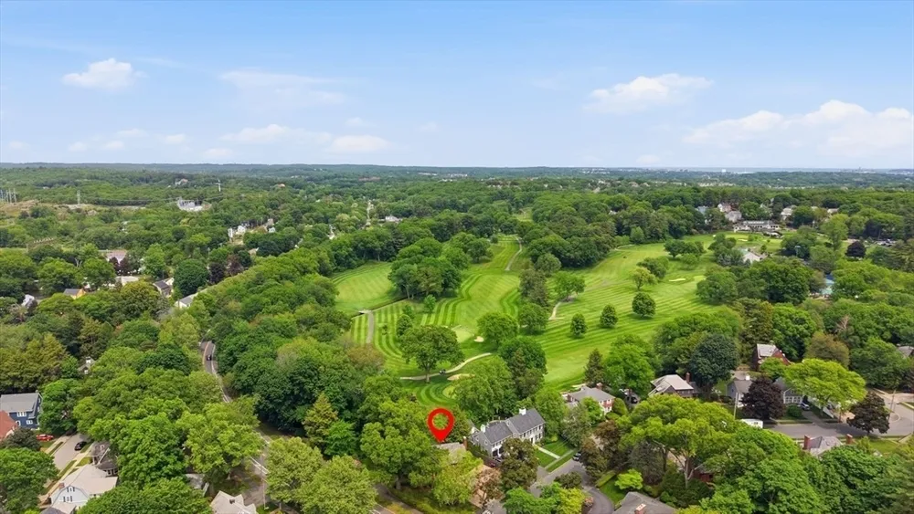 127 Larchmont Rd, Melrose, MA 02176