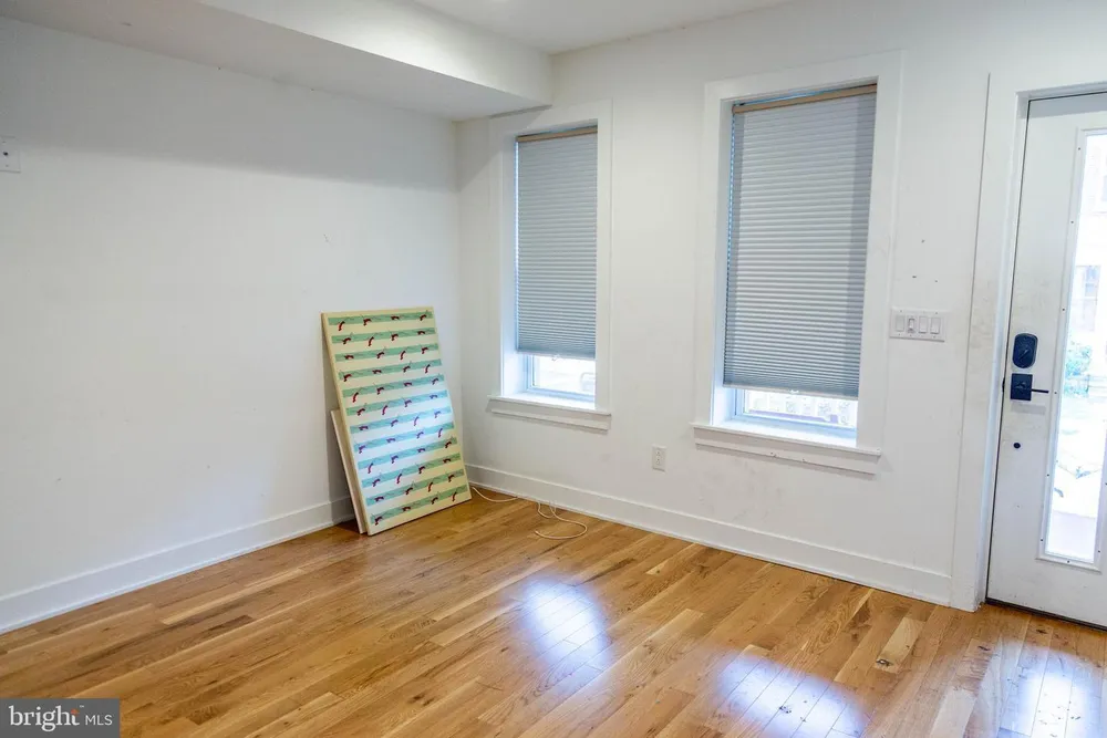 7 Center St, Collingswood, NJ 08108