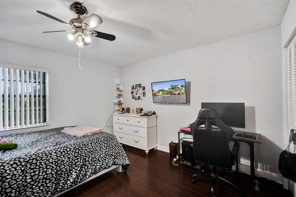 8740 Azalea Ct, Tamarac, FL 33321