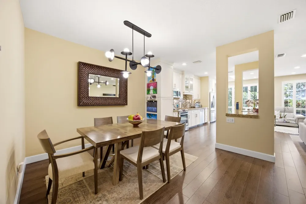 6738 Via Regina, Boca Raton, FL 33433
