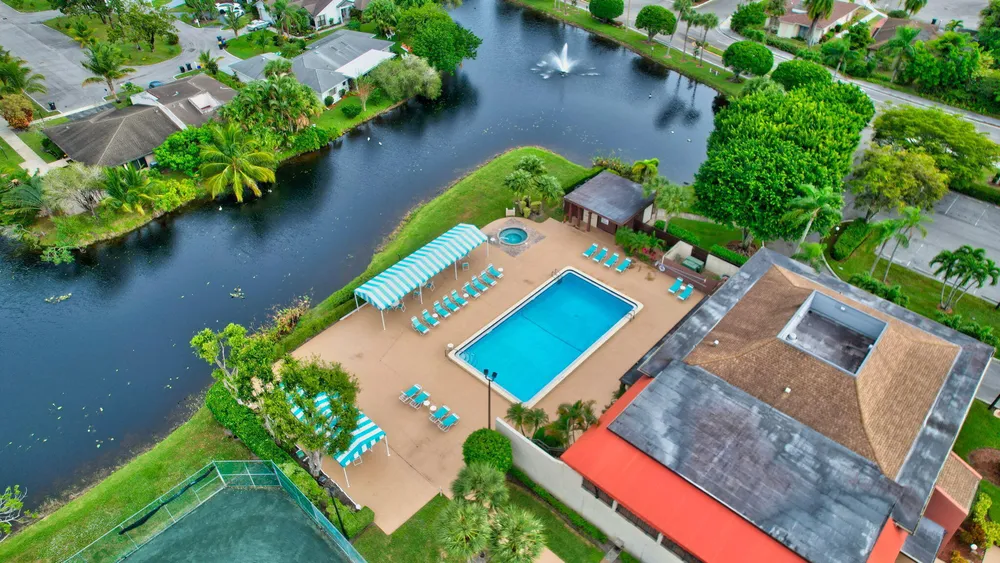 7855 Willow Spring Dr, Lake Worth, FL 33467