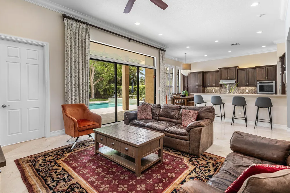 8658 Lewis River Rd, Delray Beach, FL 33446