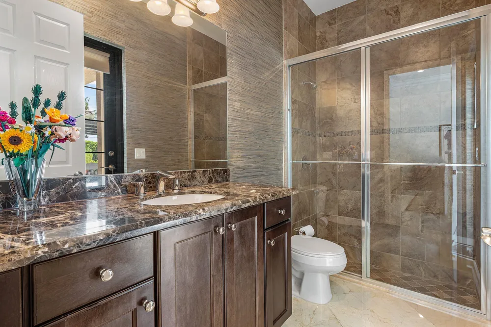 8658 Lewis River Rd, Delray Beach, FL 33446