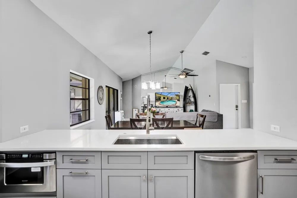 54 Cedar Circle, Boynton Beach, FL 33436