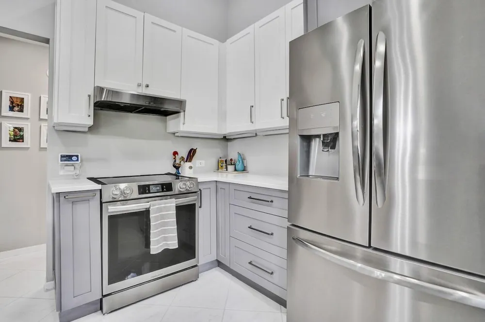 54 Cedar Circle, Boynton Beach, FL 33436