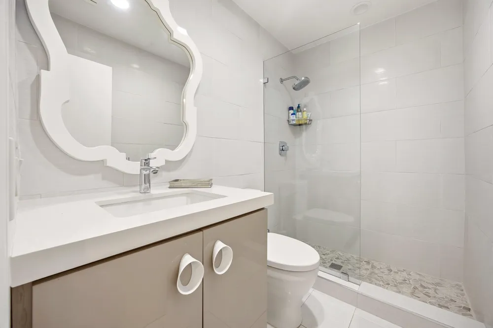 6738 Via Regina, Boca Raton, FL 33433