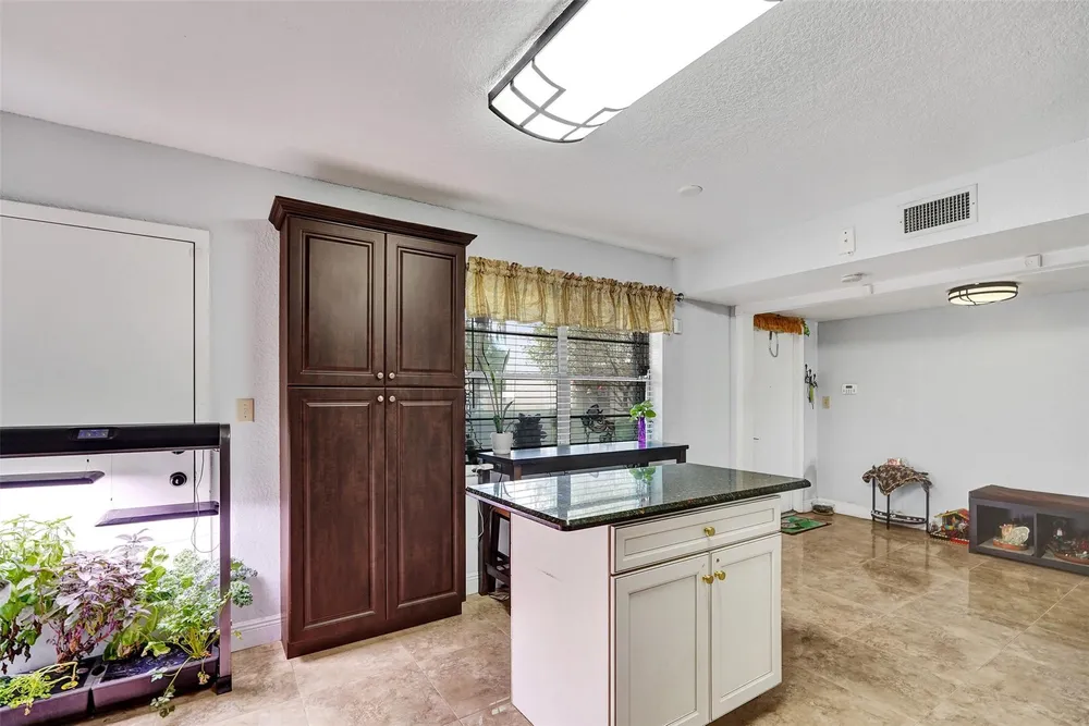8740 Azalea Ct, Tamarac, FL 33321