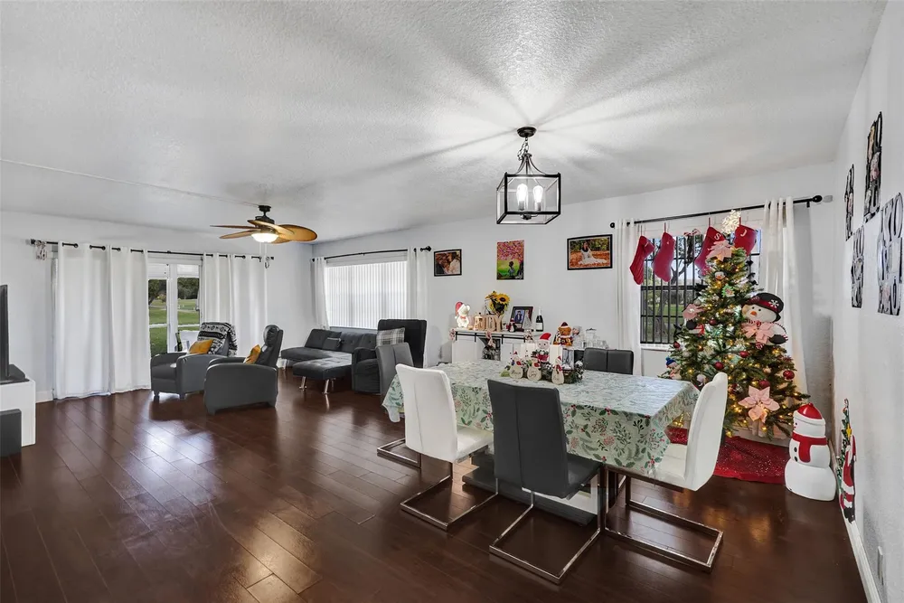 8740 Azalea Ct, Tamarac, FL 33321