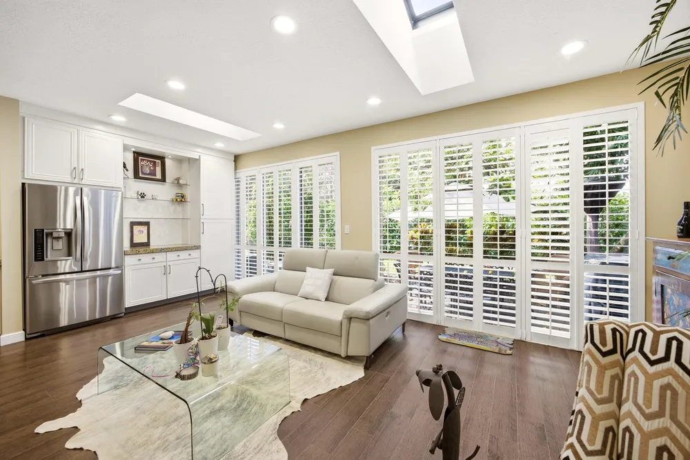 6738 Via Regina, Boca Raton, FL 33433