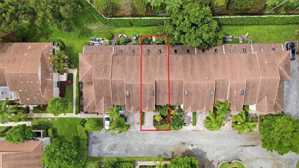 6738 Via Regina, Boca Raton, FL 33433