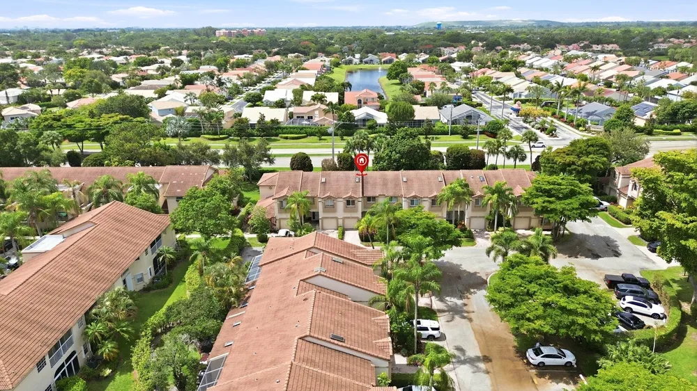 6738 Via Regina, Boca Raton, FL 33433