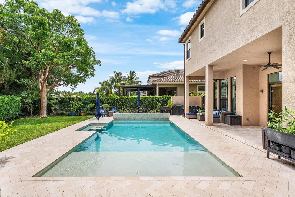 8658 Lewis River Rd, Delray Beach, FL 33446