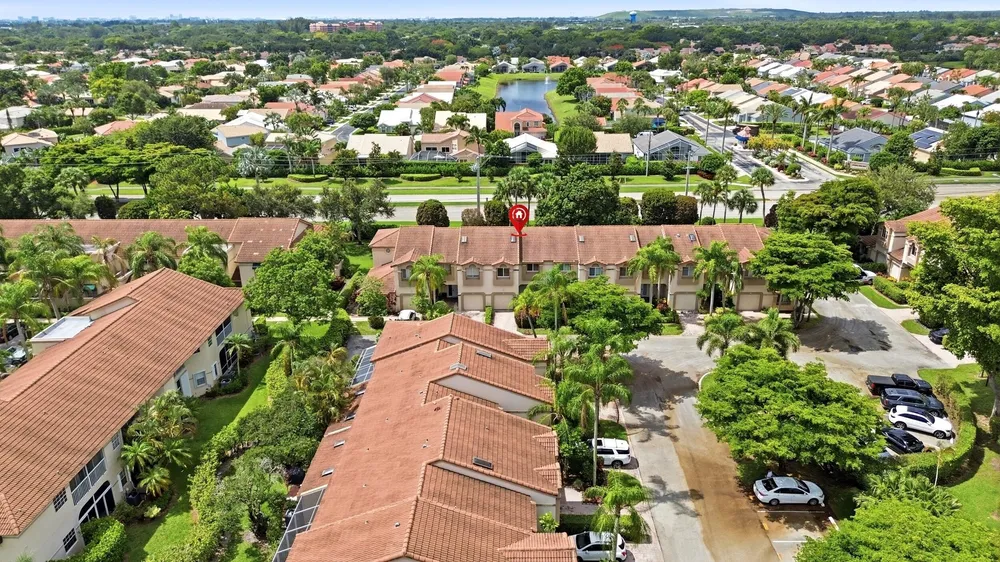 6738 Via Regina, Boca Raton, FL 33433