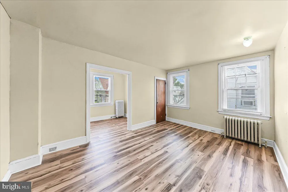 9 Ardsley Rd, Upper Darby, PA 19082