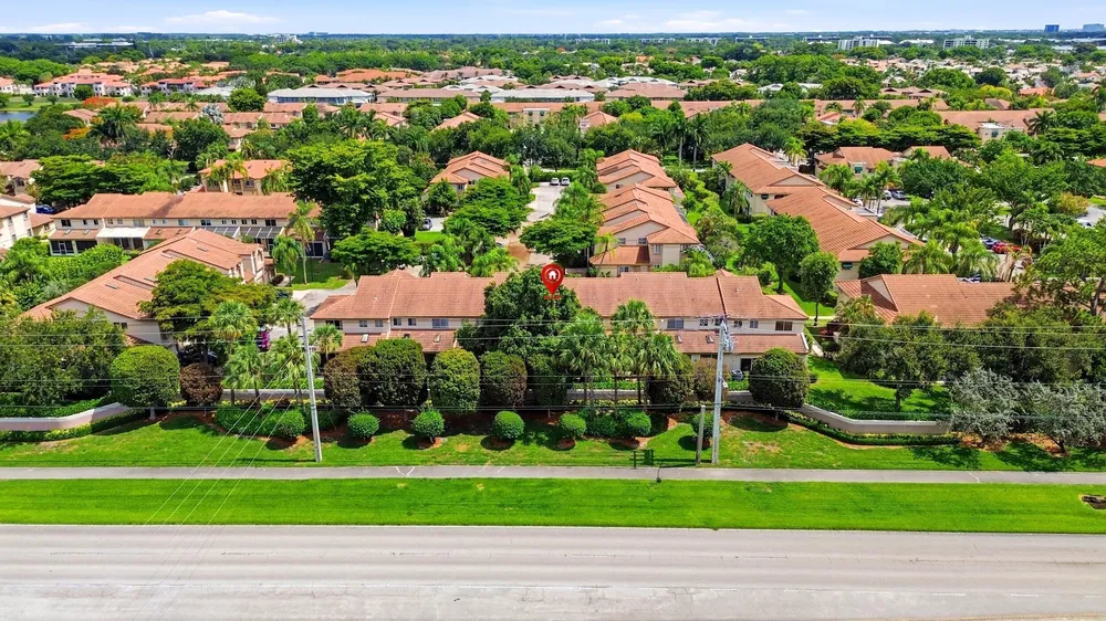 6738 Via Regina, Boca Raton, FL 33433