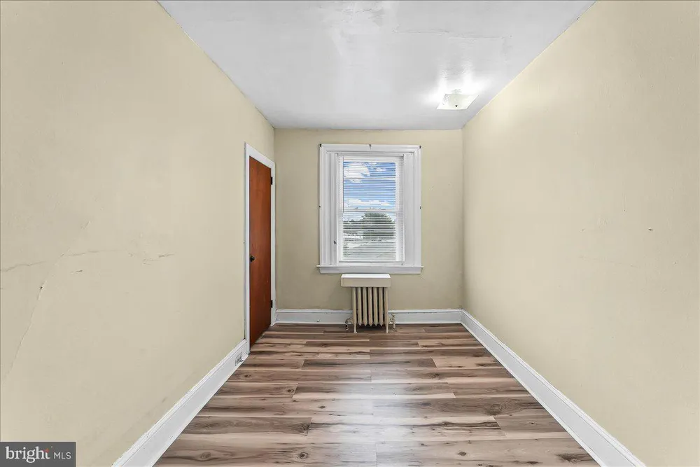 9 Ardsley Rd, Upper Darby, PA 19082