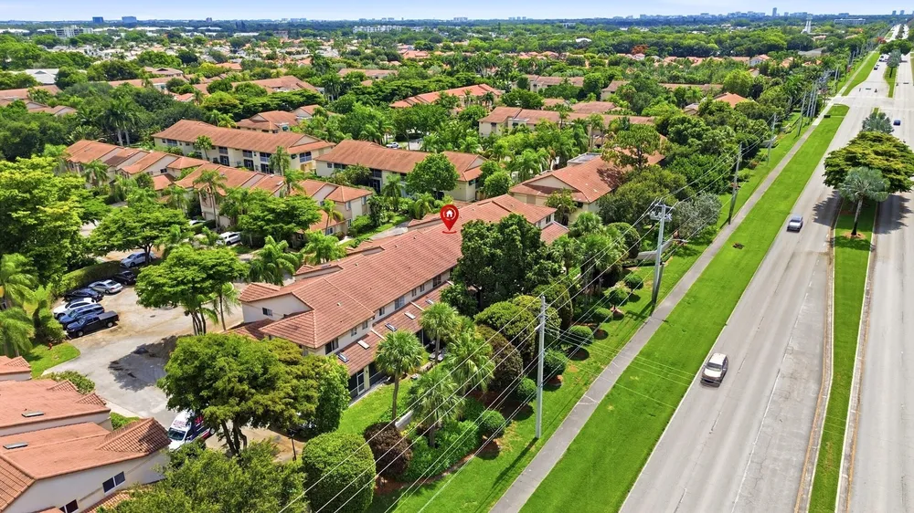 6738 Via Regina, Boca Raton, FL 33433