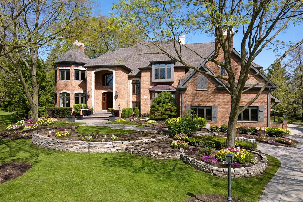 599 Chateaux Bourne Dr, Barrington, IL 60010